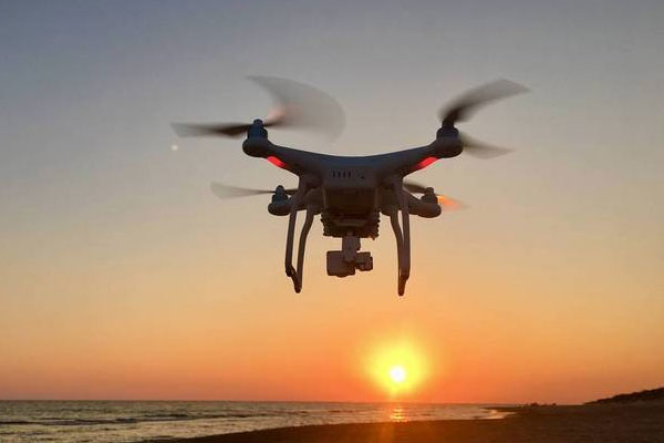 A multi rotor UAV alapkomponense - kefe nélküli motor